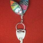 KEYHOLDER WITH COCA LEAF