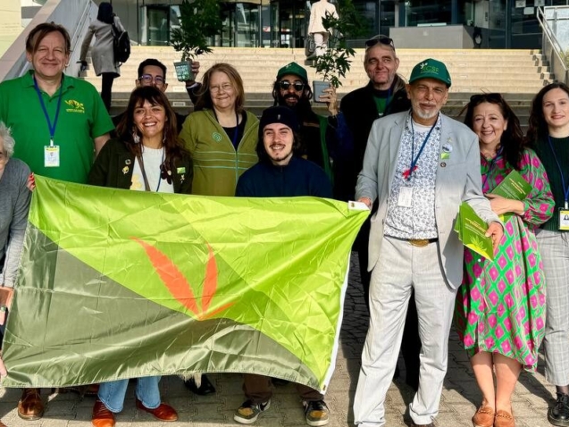 ENCOD demonstration CND69 French Dutch Paradox - Team Members